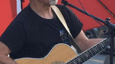 Live music at Arundel Cellars