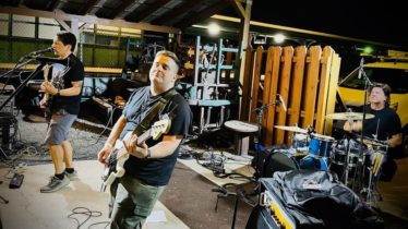 Live music at Arundel Cellars!